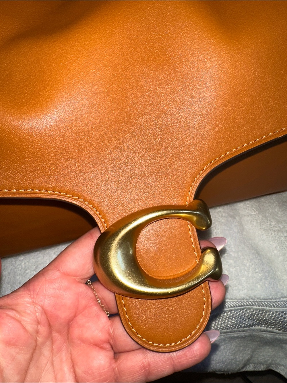 Coach Tabby Shoulder Bag 36 - Picture 7 of 9